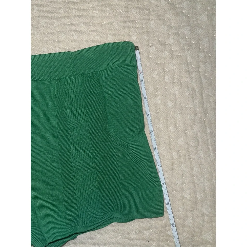 JACQUEMUS LE SHORT BASGIA GREEN RIBBED KNIT BOXER MICRO SHORT (36/US4)